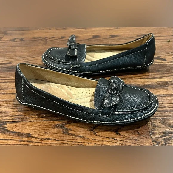 Women's NATURALIZER levity Shoes Black Leather Muted Slip On With Bow Sz 8.5M - Picture 4 of 5